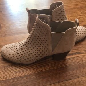 Tan Indigo Rd. boots